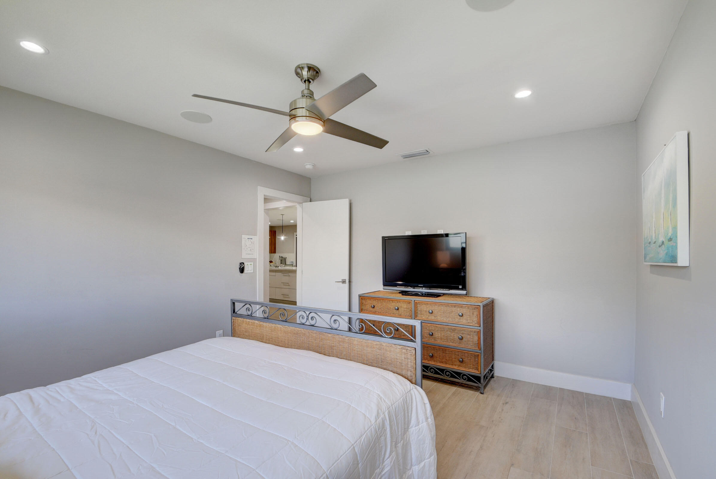 1230 Gulfstream Way Singer Island, FL 33404 - Photo 19 of 40 GUEST BEDROOM #1