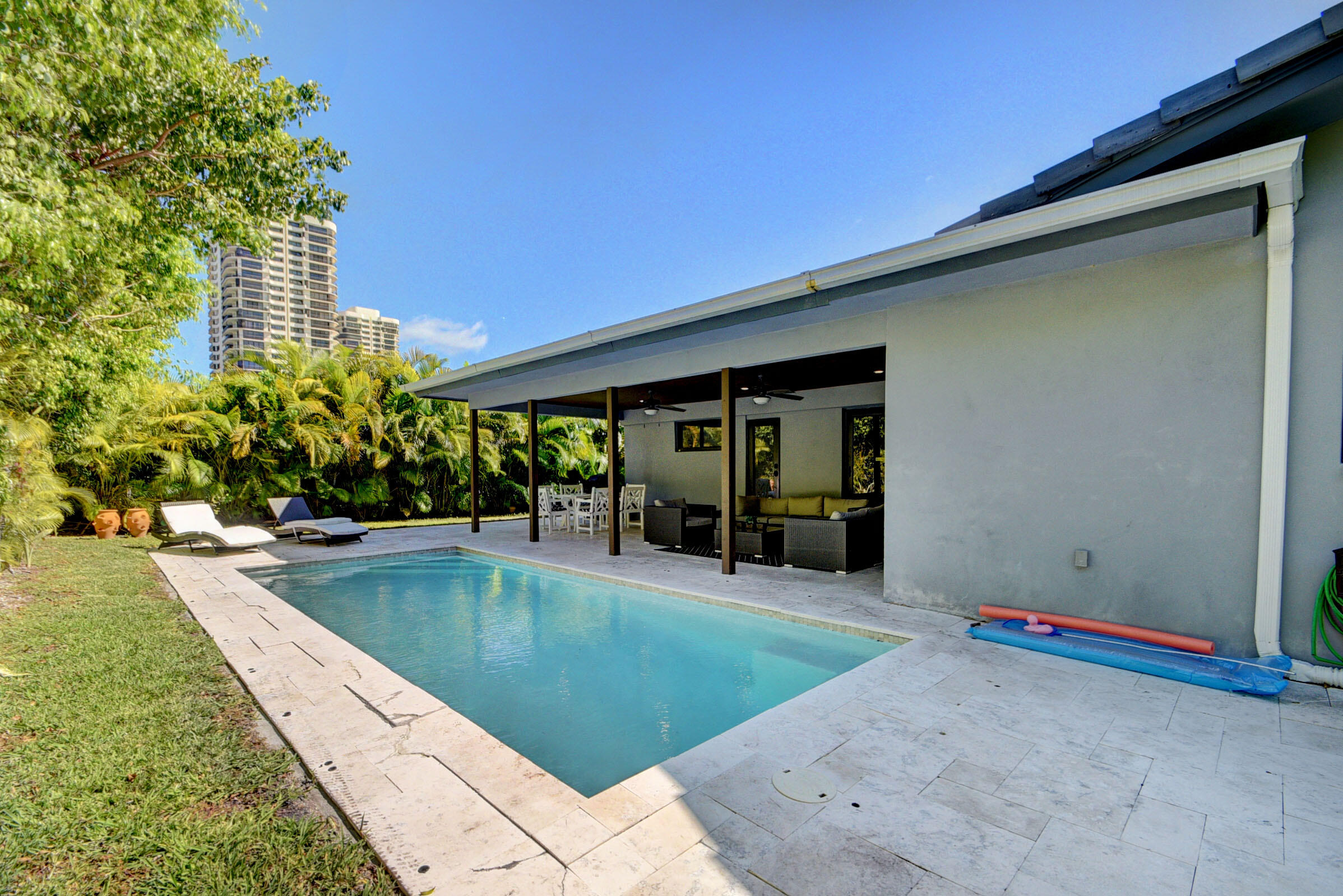 1230 Gulfstream Way Singer Island, FL 33404 - Photo 28 of 40 POOL/DECK/PATIO