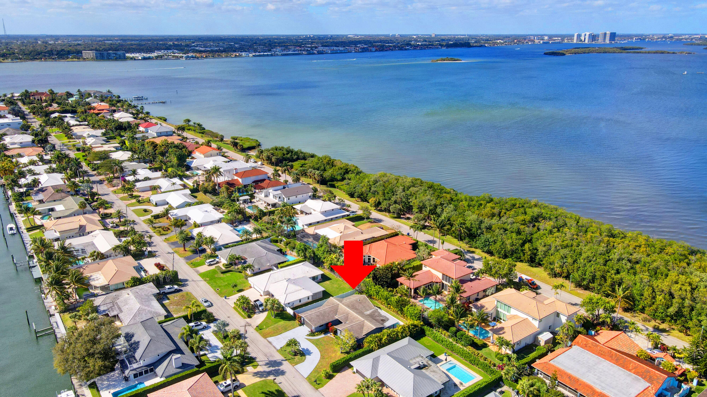 1230 Gulfstream Way Singer Island, FL 33404 - Photo 38 of 40 BAY/INTERCOASTAL VIEW