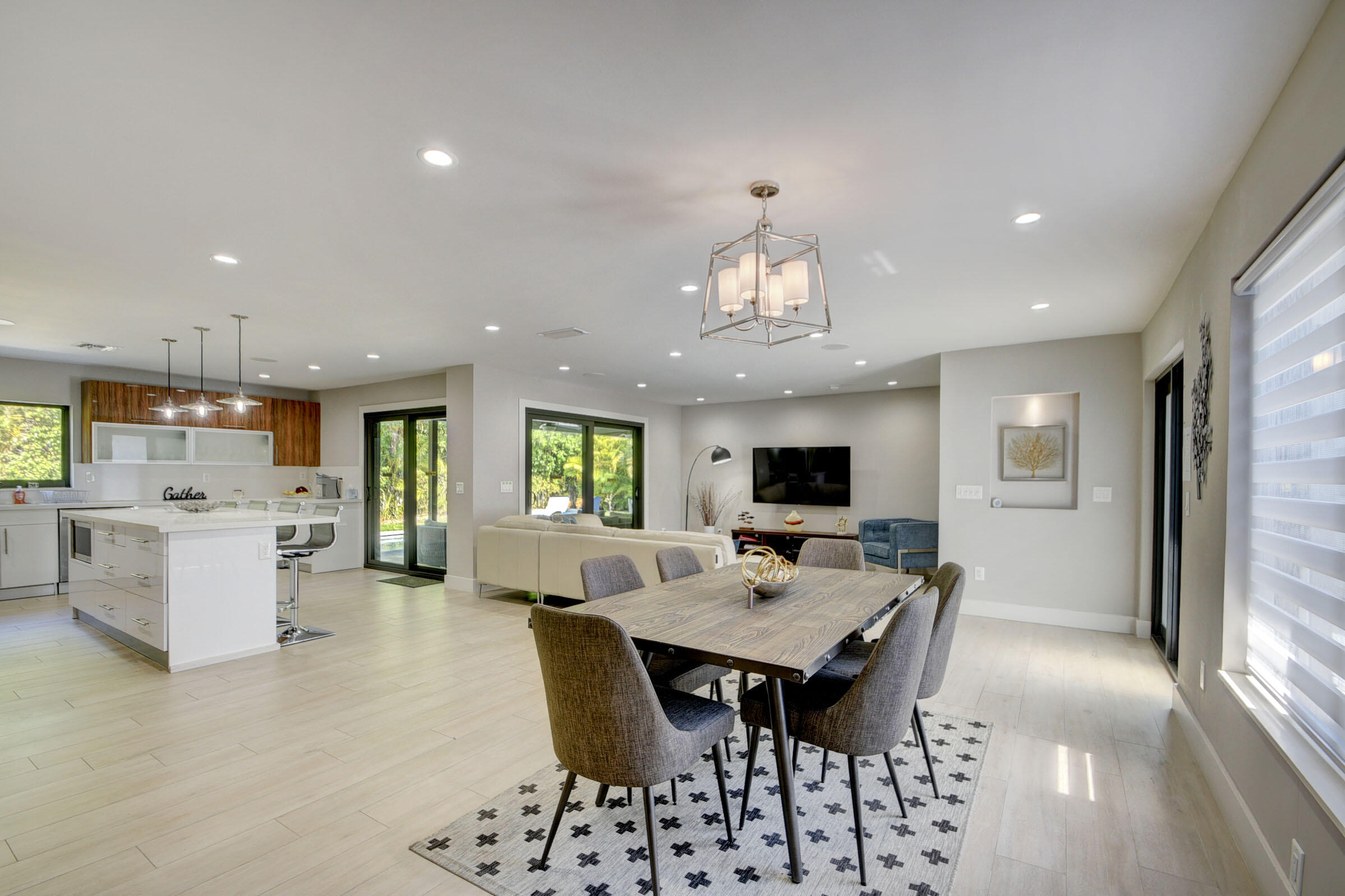 1230 Gulfstream Way Singer Island, FL 33404 - Photo 5 of 40 DINING & KITCHENROOM
