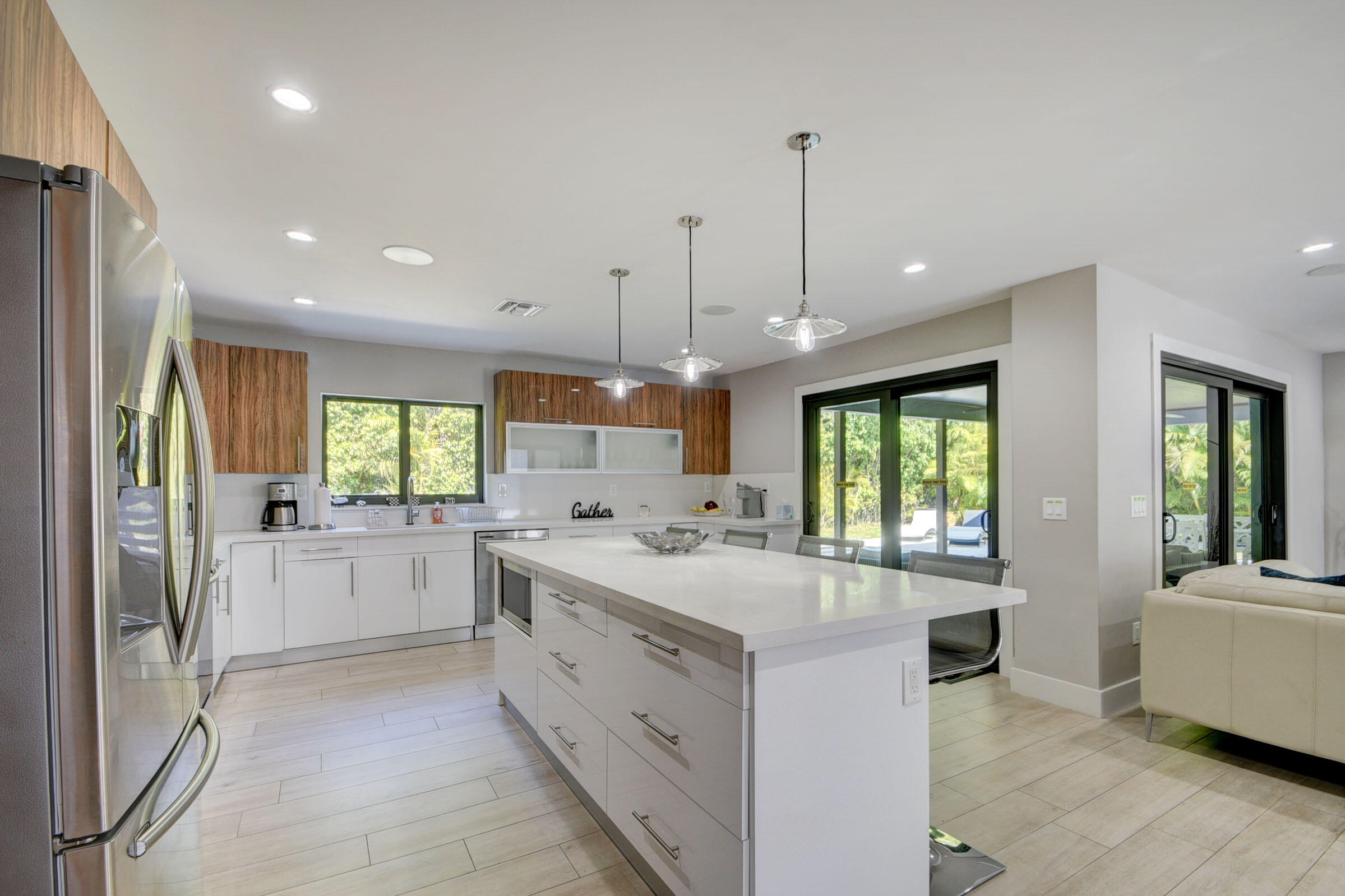 1230 Gulfstream Way Singer Island, FL 33404 - Photo 8 of 40 KITCHEN