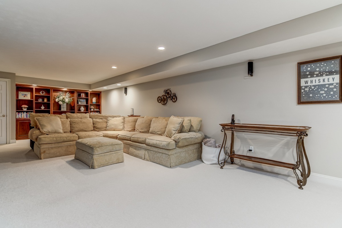 3221 Falcon Point Springfield, IL 62711 - Photo 33 of 44