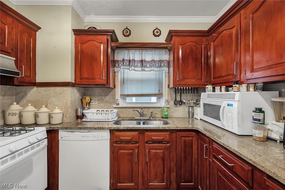 3553 Bosworth Road Cleveland, OH 44111 - Photo 16 of 32 Gallery Image 16