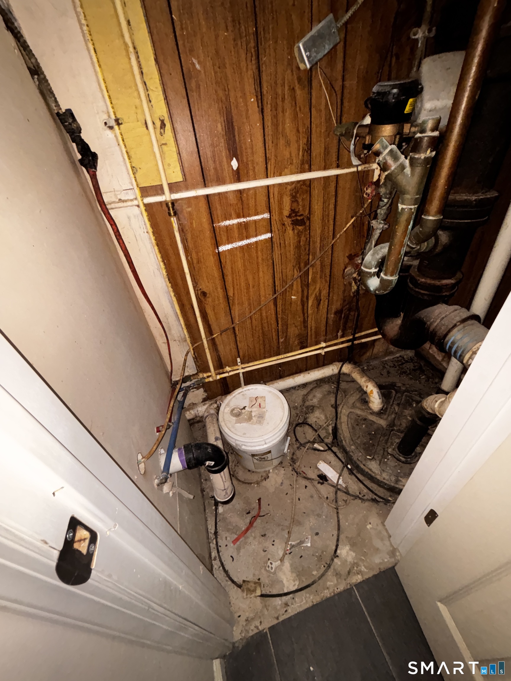 110 Middle Street Waterbury, CT 06706 - Photo 13 of 22