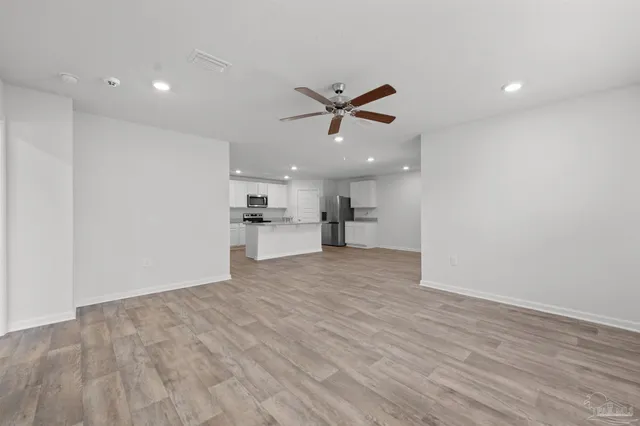 $2,100 | 7349 Lakeside Oak Court, Pensacola, FL 32526