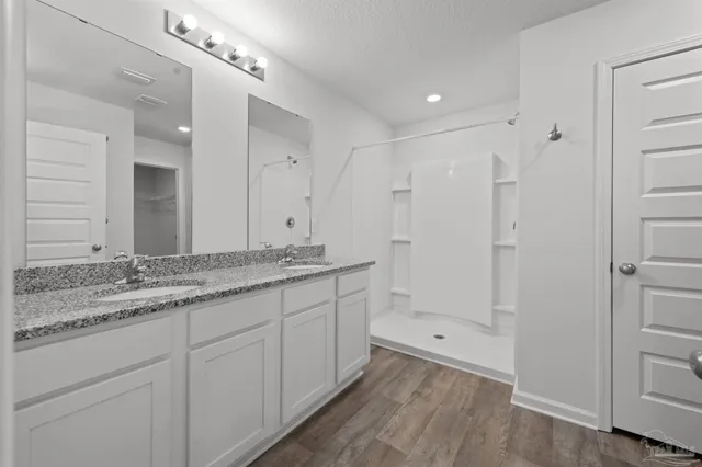 $2,100 | 7349 Lakeside Oak Court, Pensacola, FL 32526