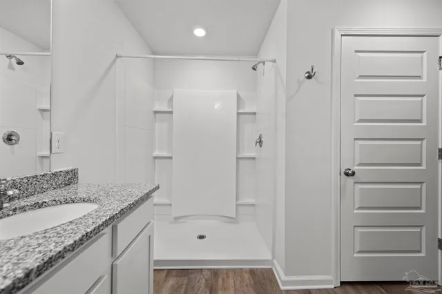 $2,100 | 7349 Lakeside Oak Court, Pensacola, FL 32526