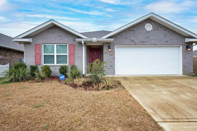 $2,100 | 7349 Lakeside Oak Court, Pensacola, FL 32526
