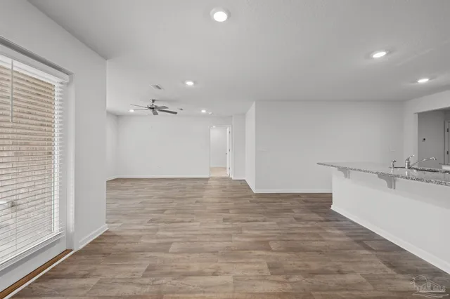 $2,100 | 7349 Lakeside Oak Court, Pensacola, FL 32526