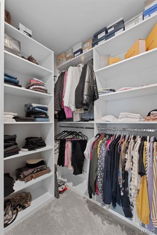 8933 Eager Road St. Louis, MO 63144 - Photo 17 of 31