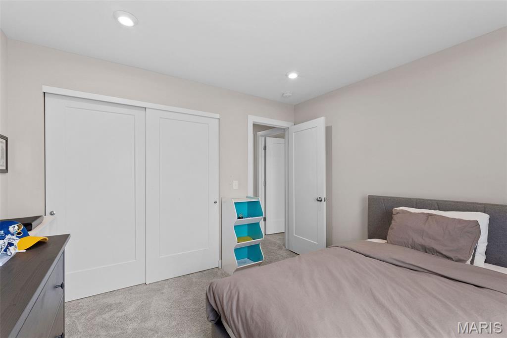 8933 Eager Road St. Louis, MO 63144 - Photo 20 of 31