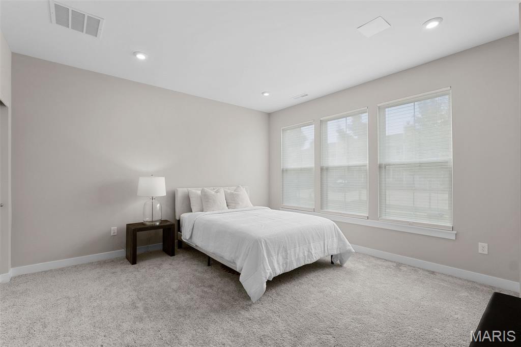 8933 Eager Road St. Louis, MO 63144 - Photo 24 of 31