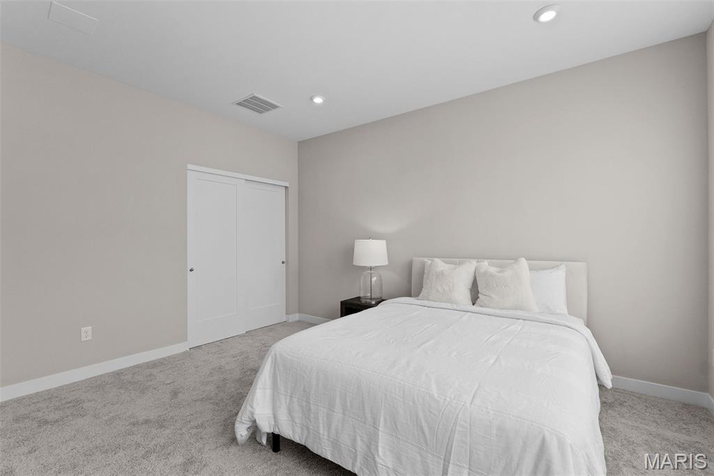 8933 Eager Road St. Louis, MO 63144 - Photo 25 of 31