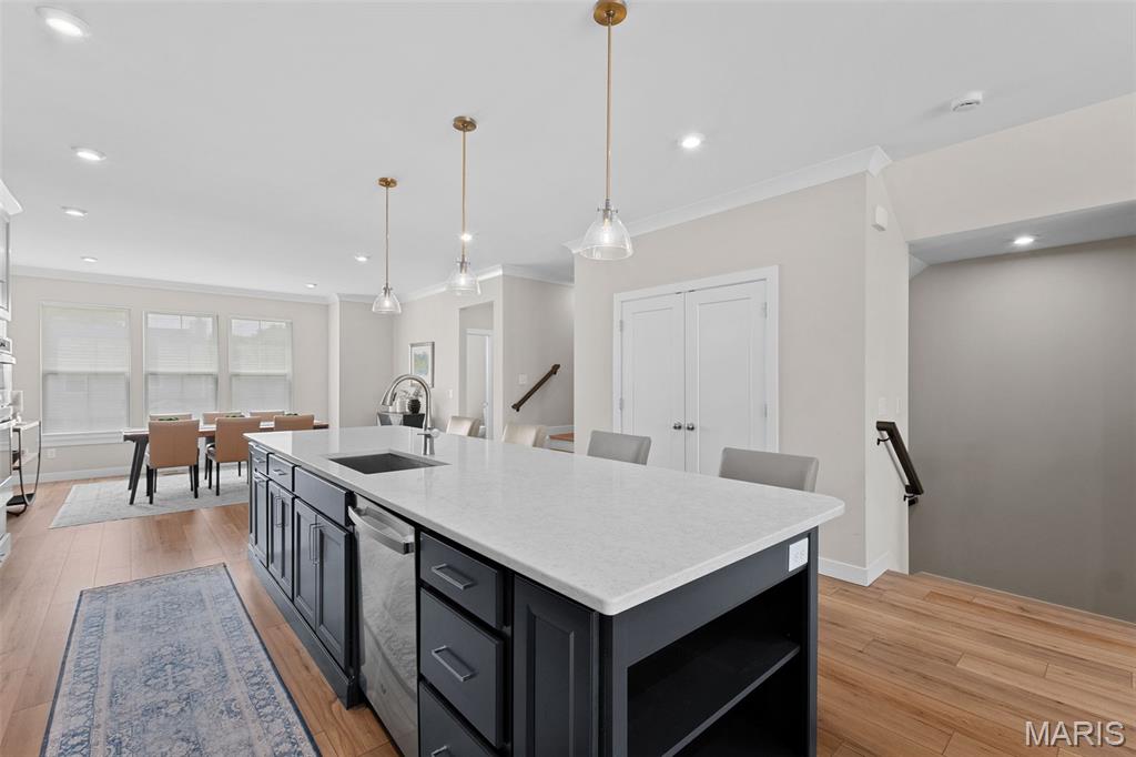 8933 Eager Road St. Louis, MO 63144 - Photo 9 of 31