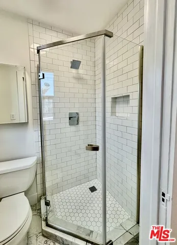 $1,495 | 5520 Franklin Avenue, Unit 1/2, Los Angeles, CA 90028