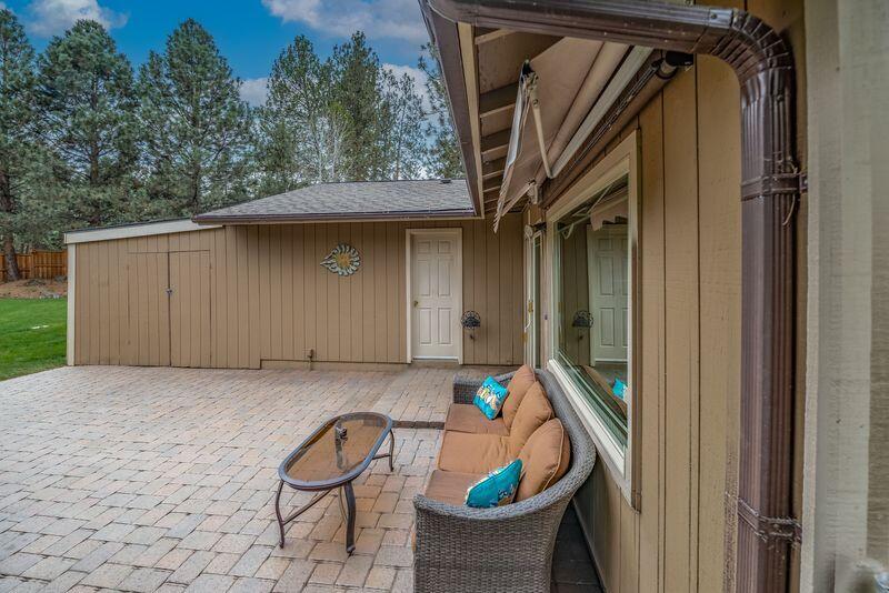 60834 Defiance Street Bend, OR 97702 - Photo 43 of 47