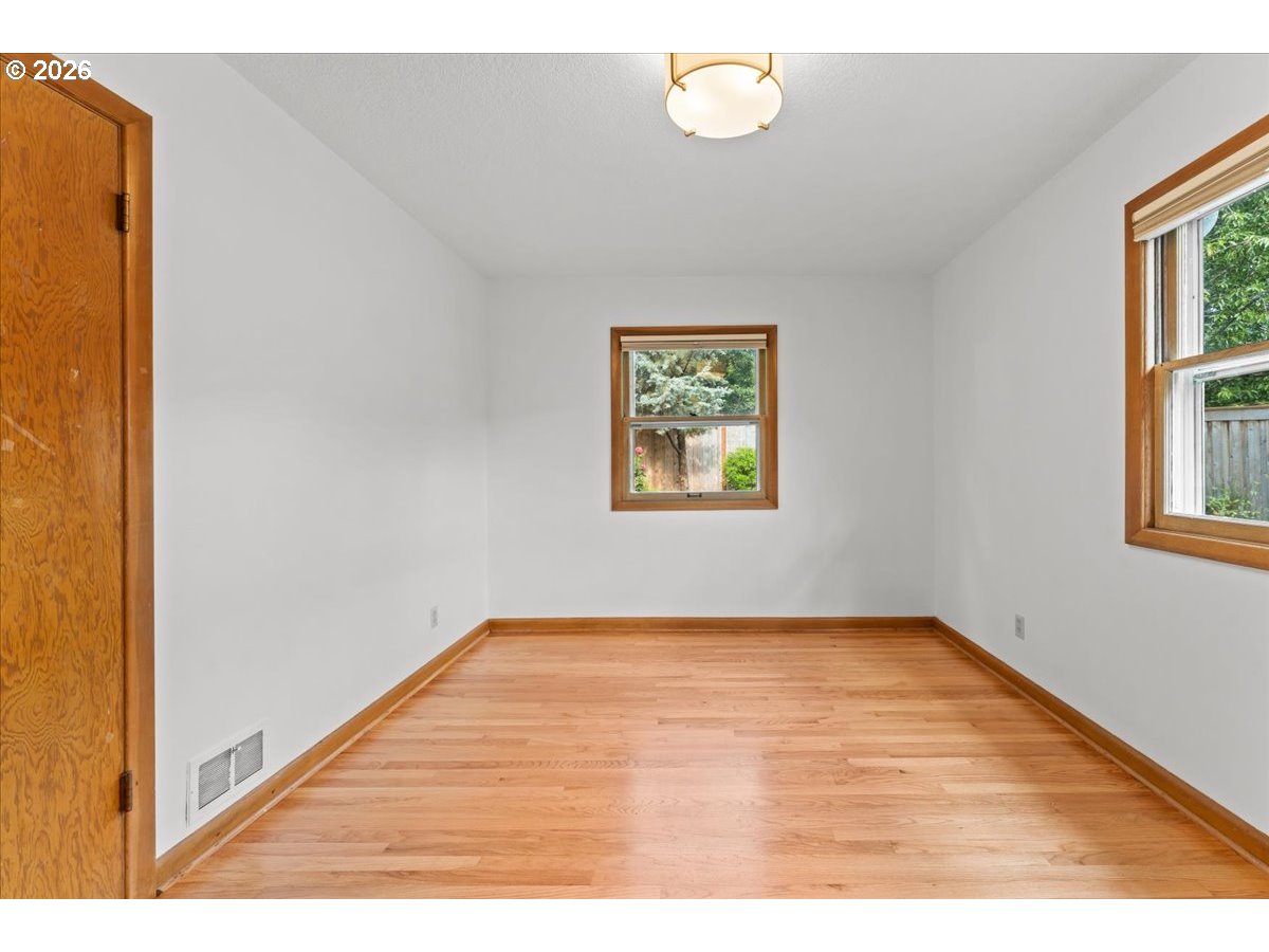 6900 Southwest 4th Avenue Portland, OR 97219 - Photo 23 of 48