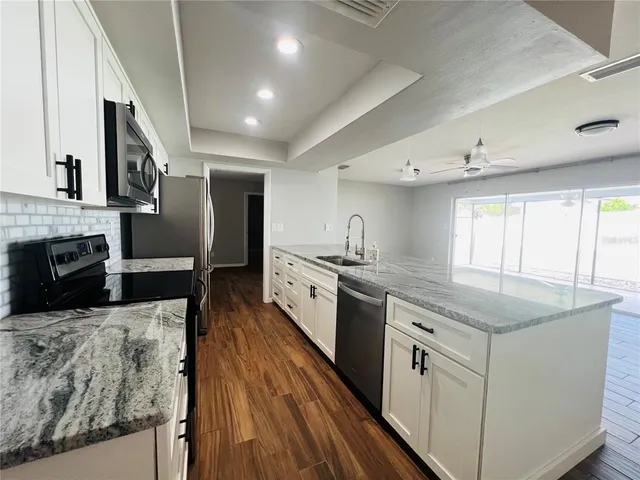 $3,595 | 14665 Crown Drive, Largo, FL 33774