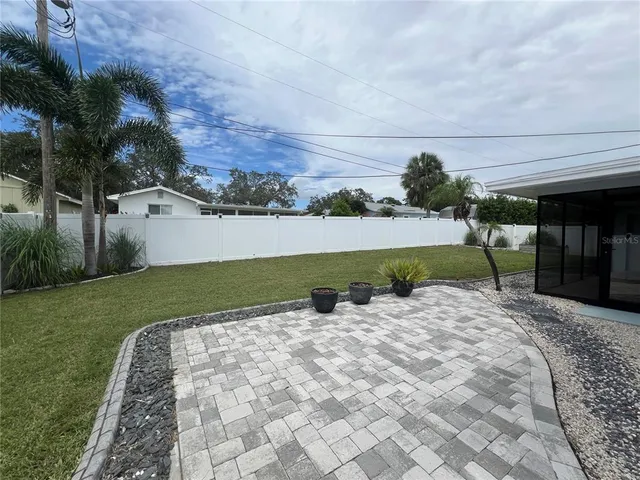 $3,595 | 14665 Crown Drive, Largo, FL 33774