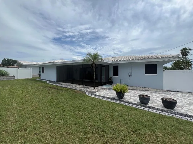 $3,595 | 14665 Crown Drive, Largo, FL 33774