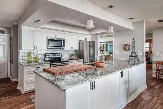 $3,595 | 14665 Crown Drive, Largo, FL 33774