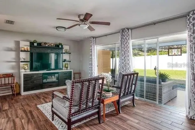 $3,595 | 14665 Crown Drive, Largo, FL 33774