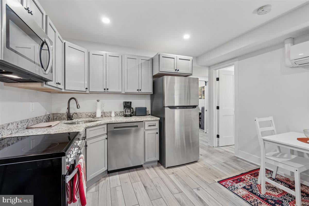 130 Adams Street Northwest Washington, DC 20001 - Photo 25 of 28