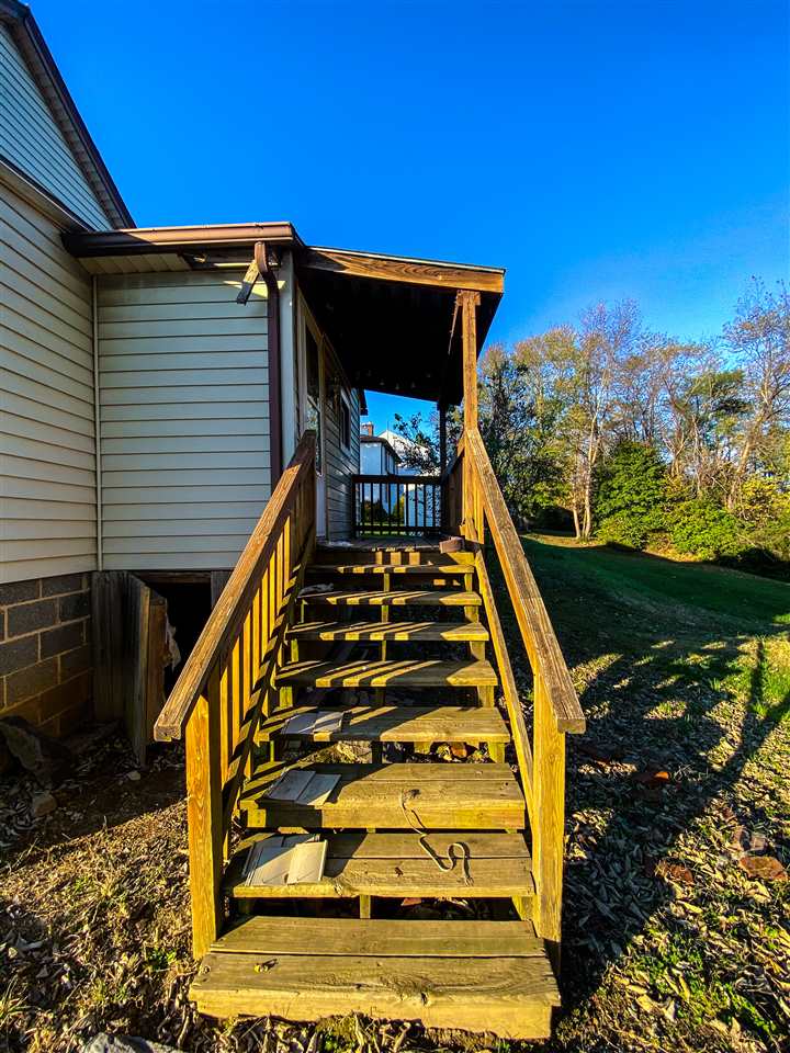 320 Port Republic Road Waynesboro, VA 22980 - Photo 5 of 28 Gallery Image 5