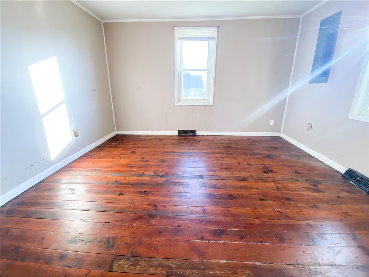 320 Port Republic Road Waynesboro, VA 22980 - Photo 8 of 28 Gallery Image 8