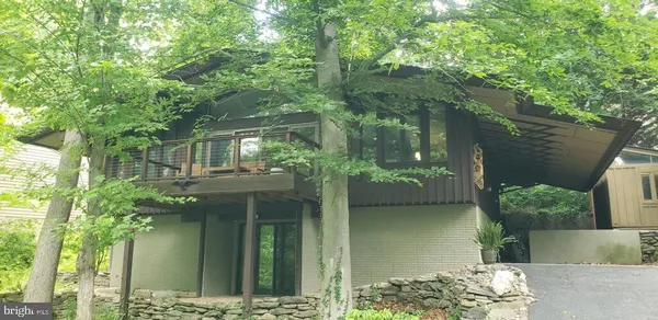 $550,000 | 10602 Old Barn Road, New Market, MD 21774