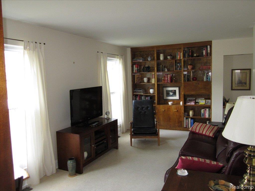 41827 Cherry Hill Road Novi, MI 48375 - Photo 8 of 15 Study