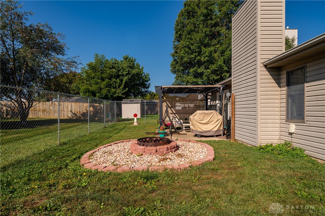 150 Locust View Way Troy, OH 45373 - Photo 36 of 44
