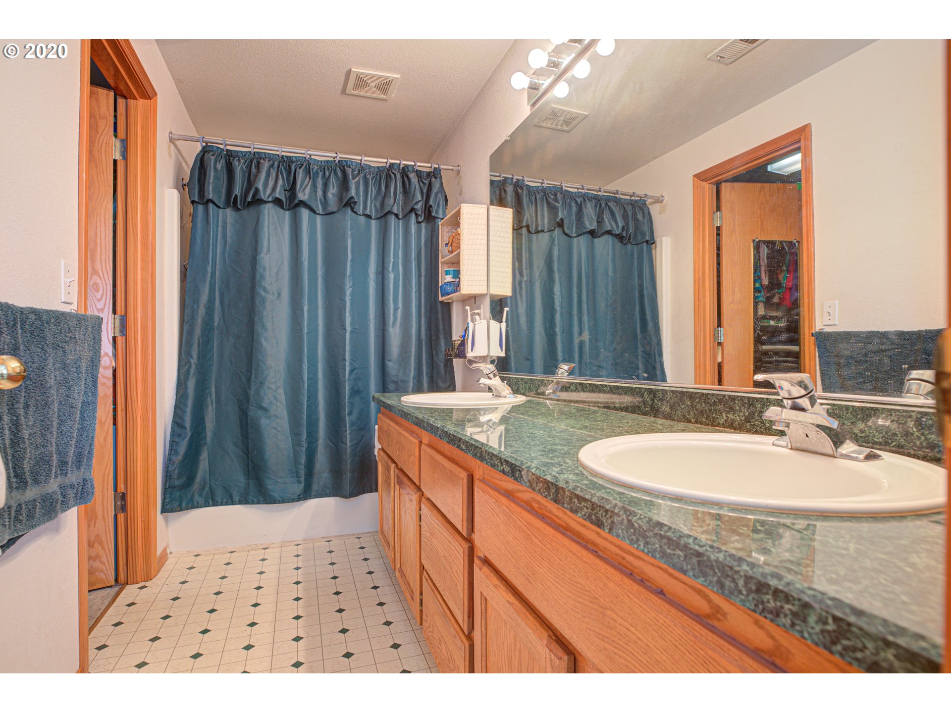 16942 Southwest Steele Way Beaverton, OR 97006 - Photo 15 of 29