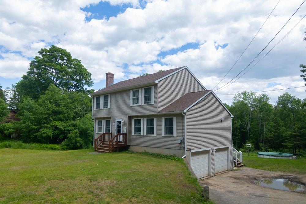 204 Walnut Street Rochester, NH 03867 - Photo 3 of 24