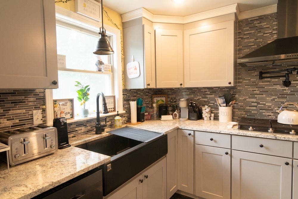 204 Walnut Street Rochester, NH 03867 - Photo 8 of 24