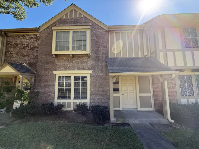 $175,000 | 10372 Hammerly Boulevard, Unit 25, Houston, TX 77043