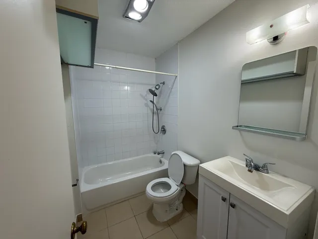 $175,000 | 10372 Hammerly Boulevard, Unit 25, Houston, TX 77043