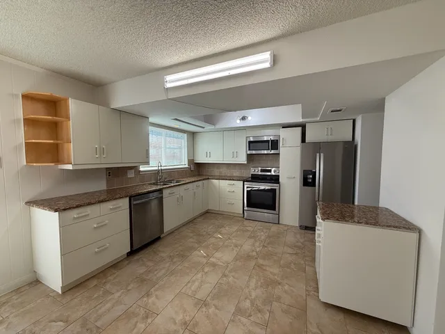 $175,000 | 10372 Hammerly Boulevard, Unit 25, Houston, TX 77043