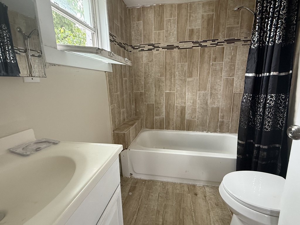 102 Tremont Street, Unit 1 Fall River, MA 02720 - Photo 5 of 12