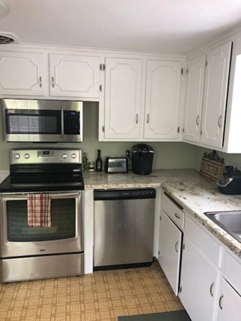 24 Whittier Road Natick, MA 01760 - Photo 4 of 15
