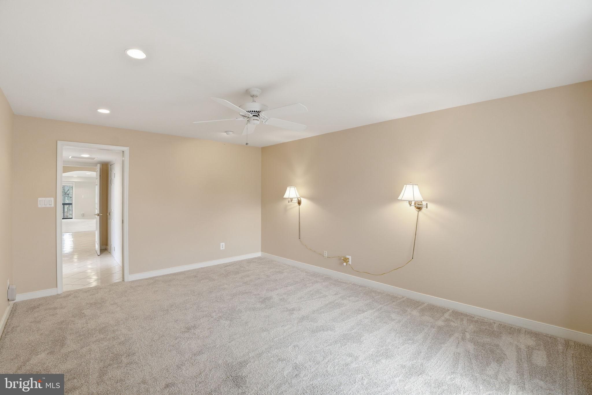 11400 Strand Drive, Unit R402 Rockville, MD 20852 - Photo 19 of 38 Spacious and bright