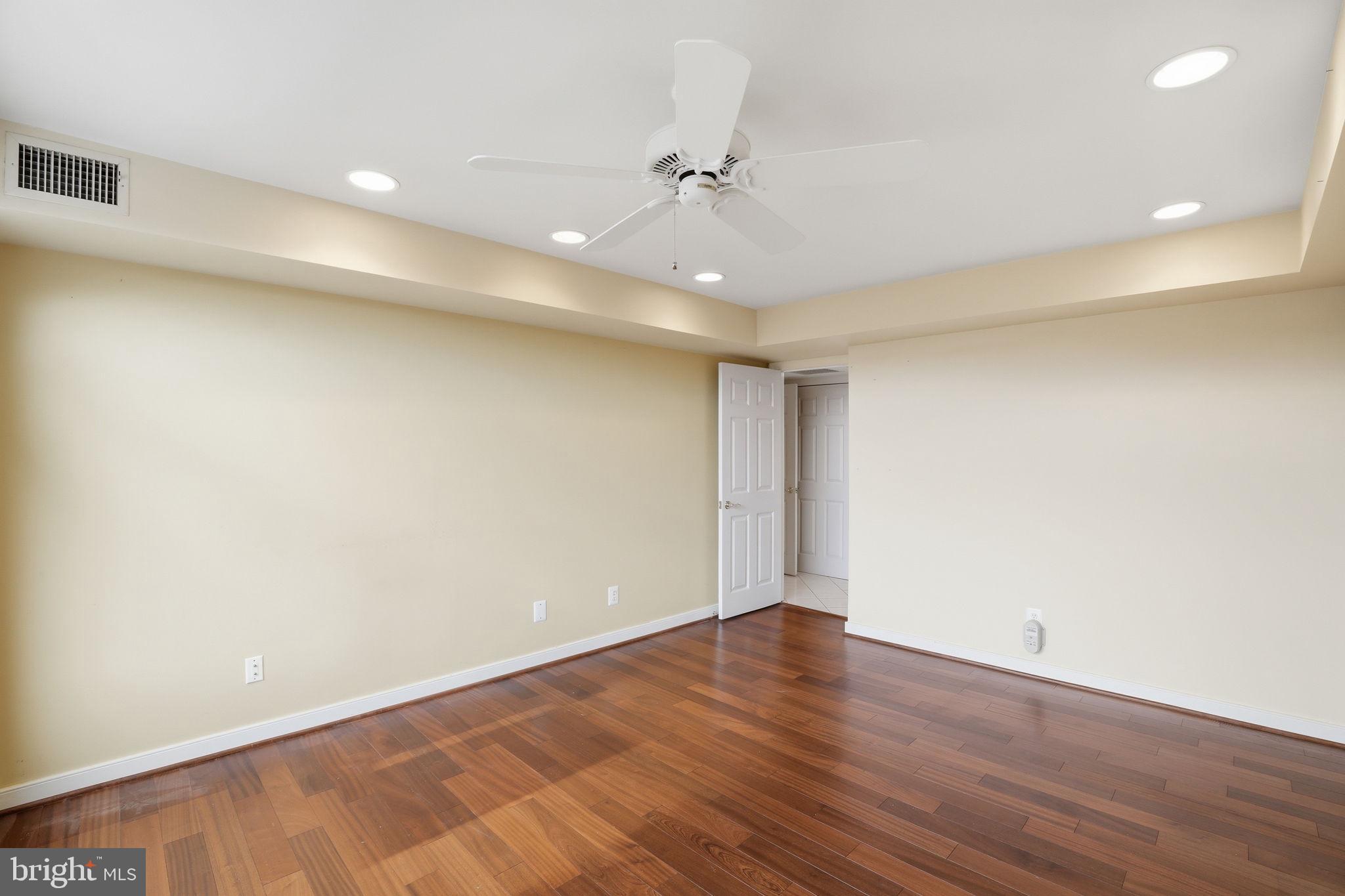 11400 Strand Drive, Unit R402 Rockville, MD 20852 - Photo 26 of 38 Bedroom 2