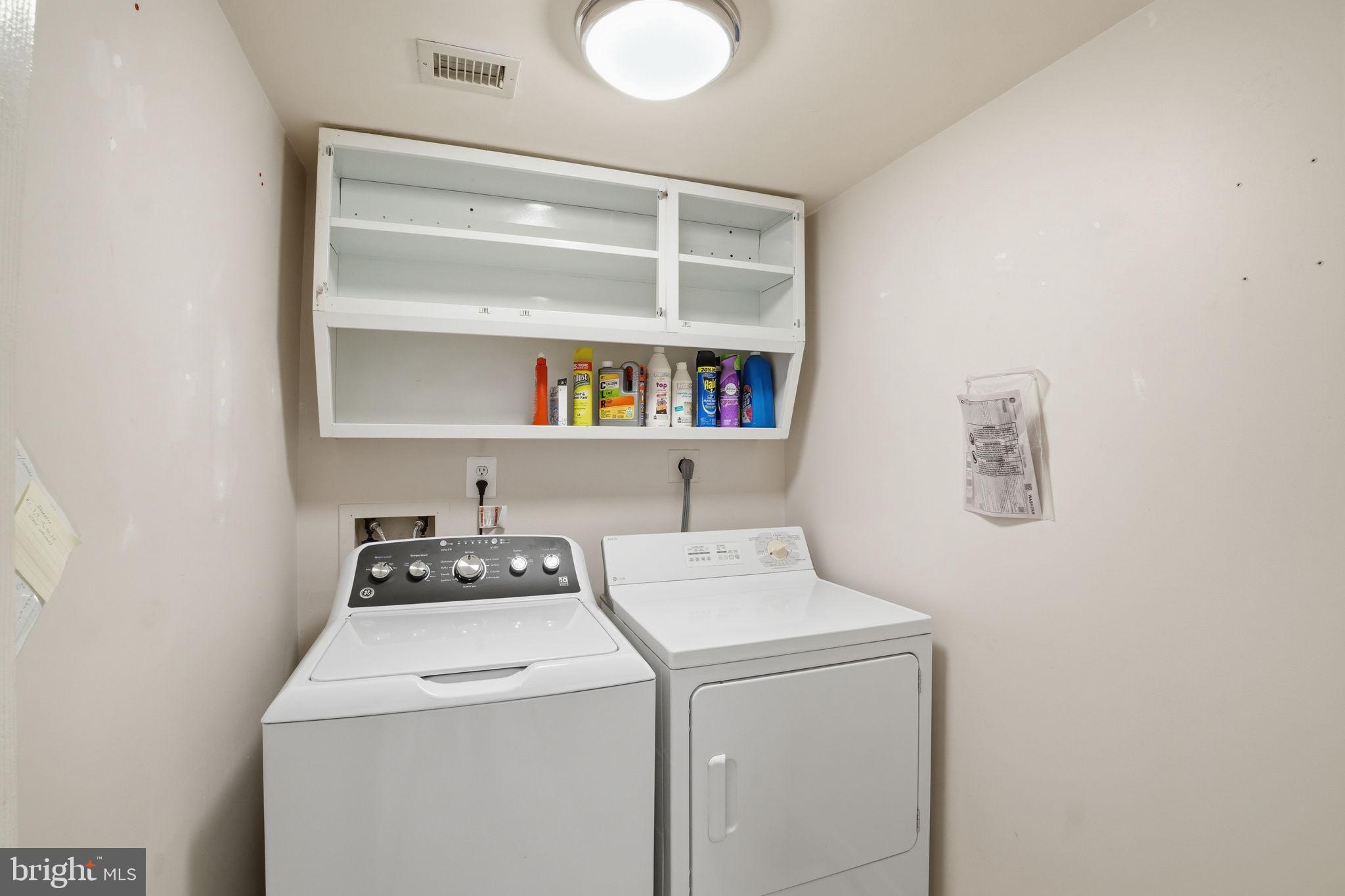11400 Strand Drive, Unit R402 Rockville, MD 20852 - Photo 34 of 38 In unit Laundry room