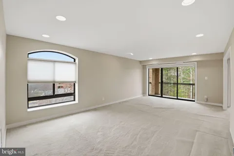 $865,000 | 11400 Strand Drive, Unit R402, Rockville, MD 20852