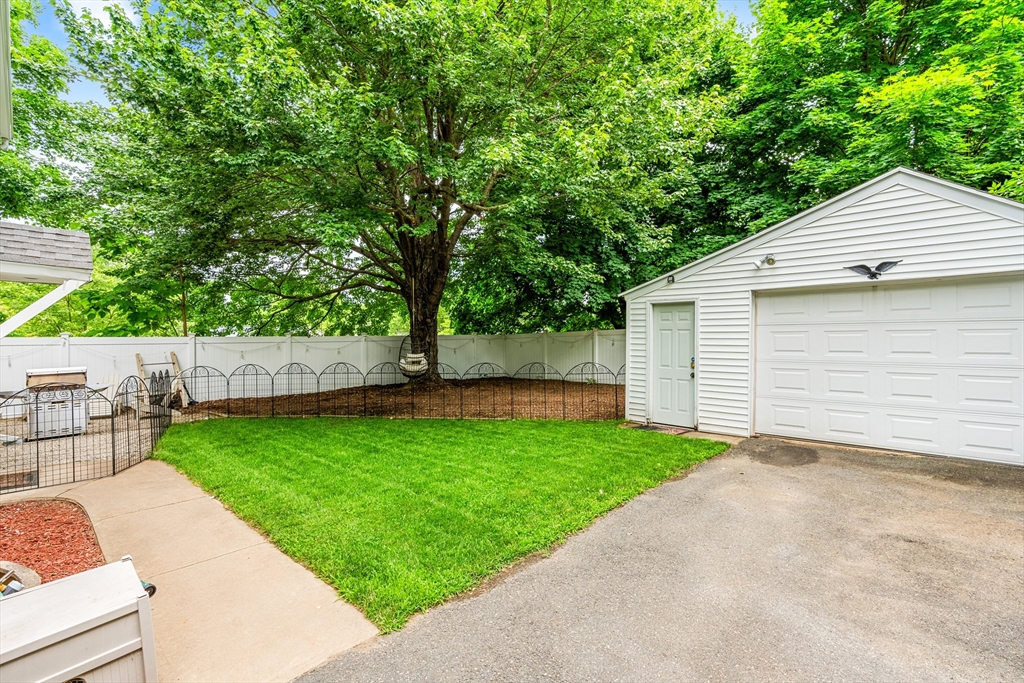 235 Emerson Street Springfield, MA 01118 - Photo 24 of 25 a view of backyard with green space