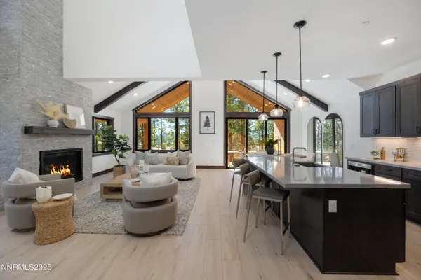 $2,544,990 | 121 Sierra Colina Drive, Unit 21, Stateline, NV 89449