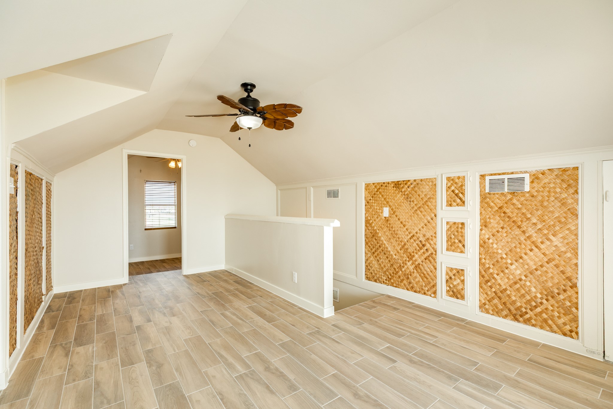 805 Seashell Drive Surfside Beach, TX 77541 - Photo 15 of 25 Guest bedroom with private living area on the second floor