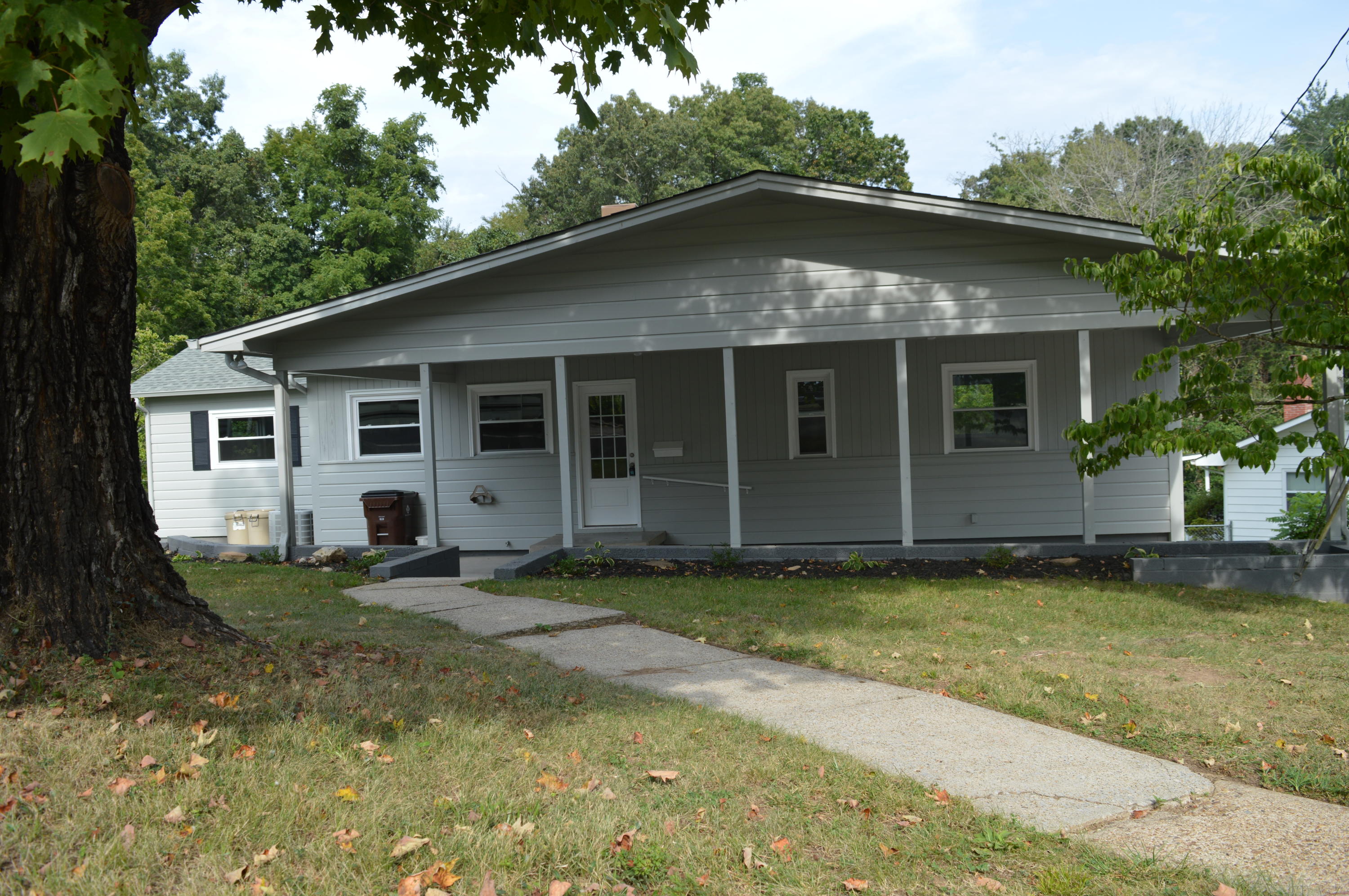 112 Underwood Road Oak Ridge, TN 37830 - Photo 1 of 40 FRONT