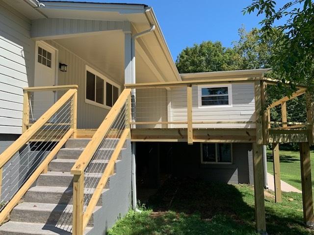 112 Underwood Road Oak Ridge, TN 37830 - Photo 3 of 40 LARGE DECK