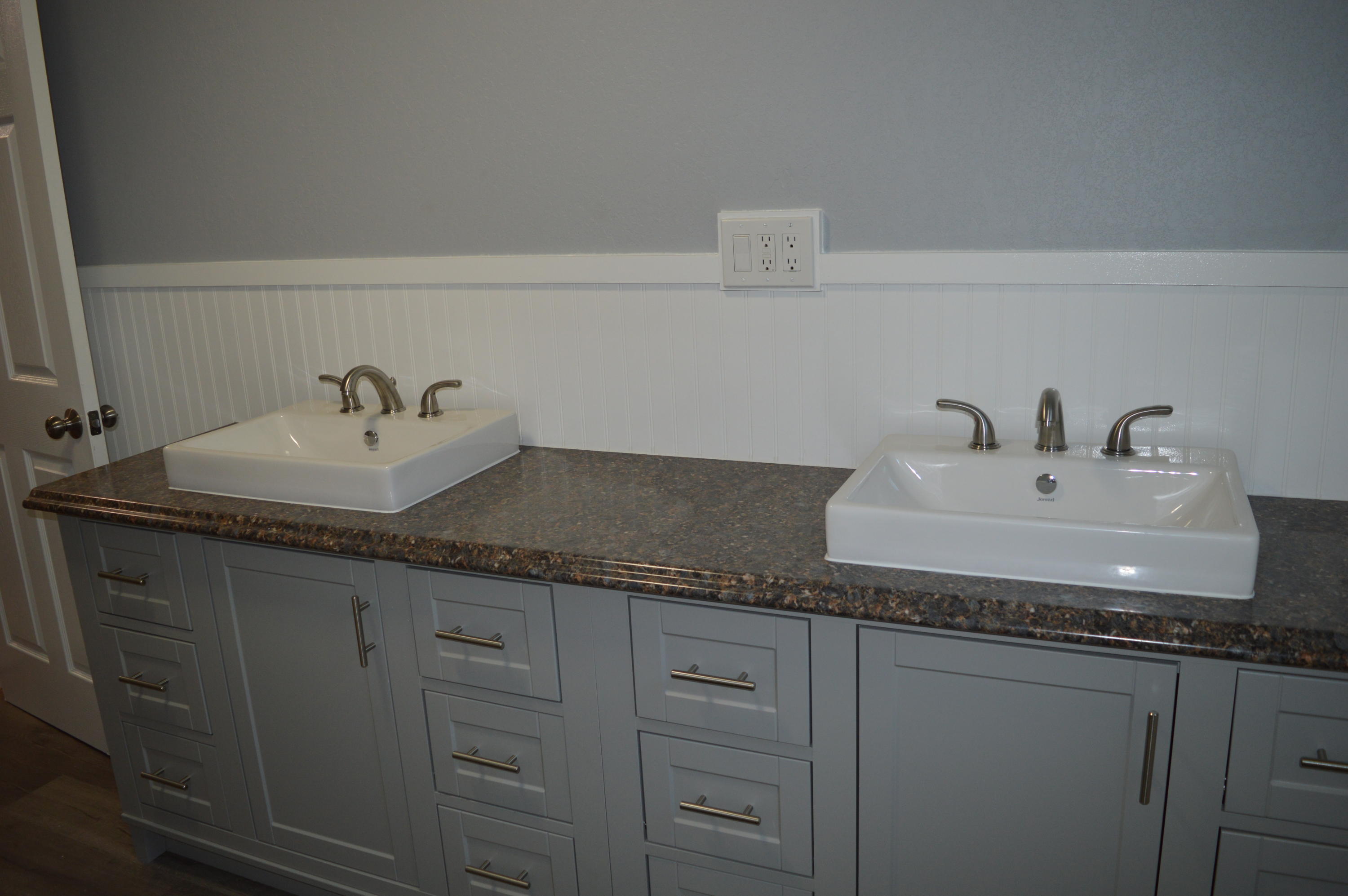 112 Underwood Road Oak Ridge, TN 37830 - Photo 21 of 40 BATHROOM 2